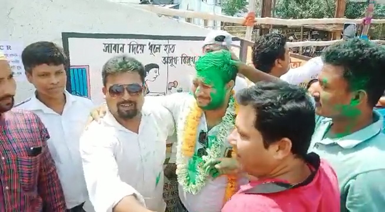 মনোনয়ন জমা দিয়েই জয়ের উল্লাস প্রার্থীর! এ কি ১৮-এর পঞ্চায়েত নির্বাচনের পুনরাবৃত্তি?| Oneindia