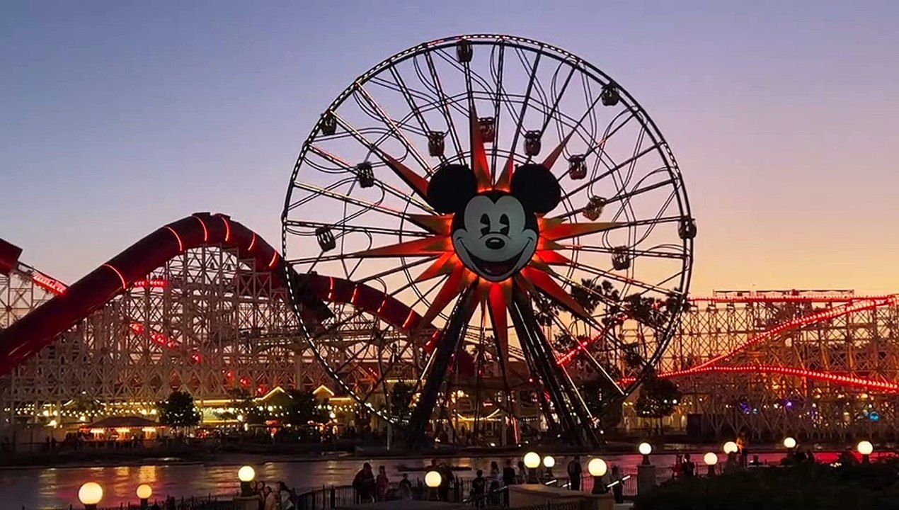 disney world, parques temáticos, mickey