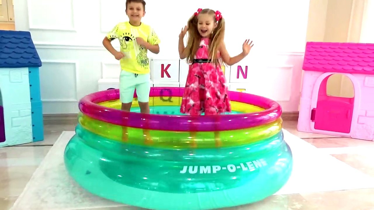 Diana and Roma learn the alphabet and how to count