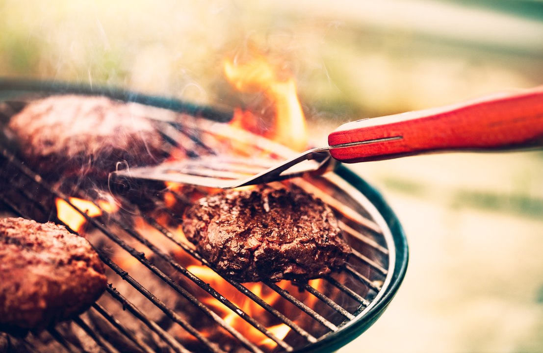 4 Grill Cleaning Hacks That Are Quick and Easy