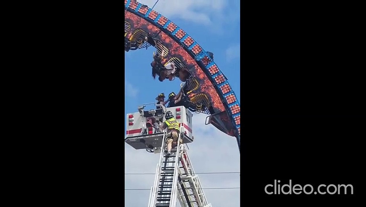 Du khách bị treo ngược trên không suốt 3 giờ vì tàu lượn gặp sự cố