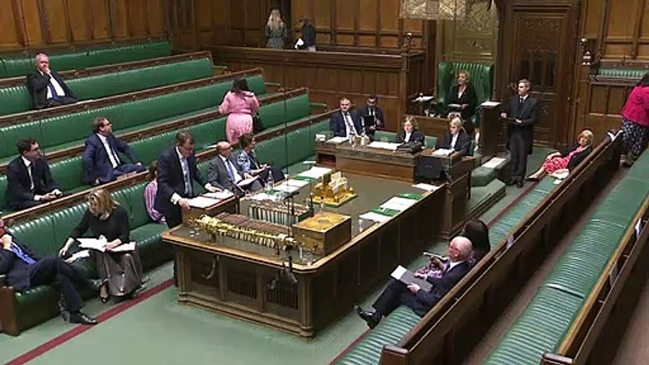 Minister confirms govt acceptance of pay review bodies