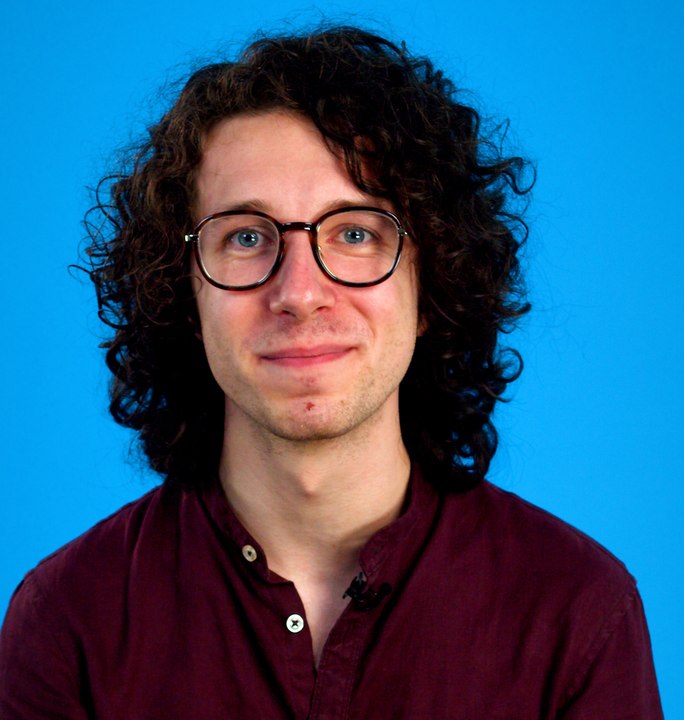 Derrière le nom de Martin Faliu, une voix connue des Français