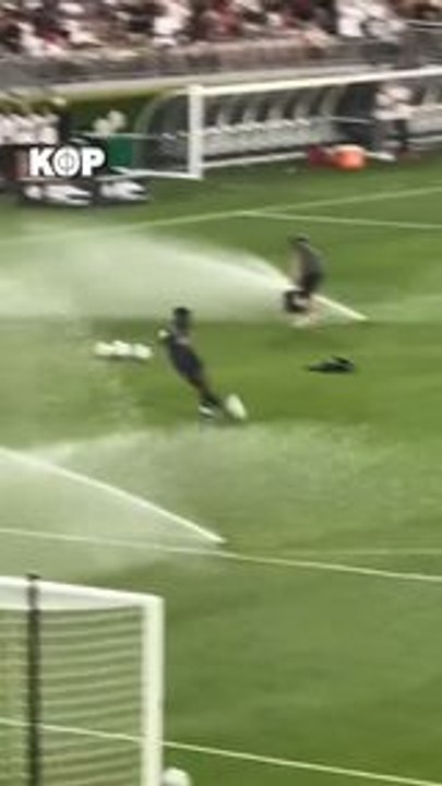 Trop facile pour Tchouaméni #rabona #Tchouameni #RealMadrid