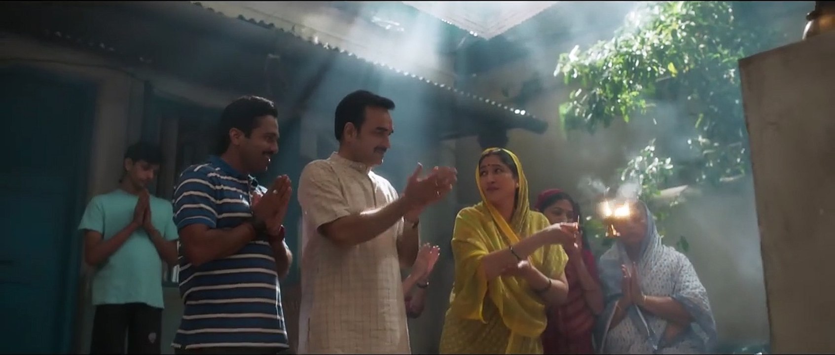 OMG2 - Official Trailer _ Akshay Kumar, Pankaj Tripathi, Yami Gautam _ Amit Rai _ In Theatres Aug 11