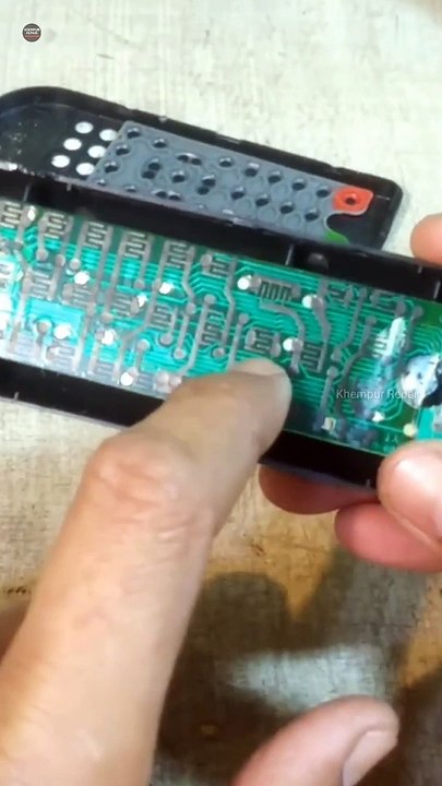 Remote Pani Mein Gir Jaaye To Aise theek Karen | Set Top Box Remote Repair | shorts
