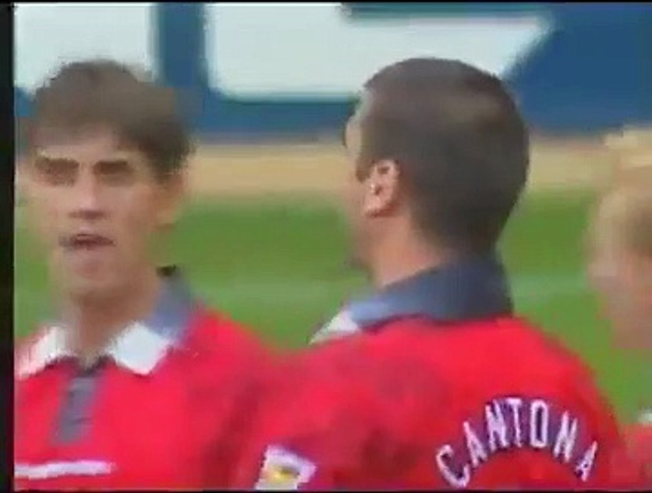 King Cantona RED CARD!! Classic!!!