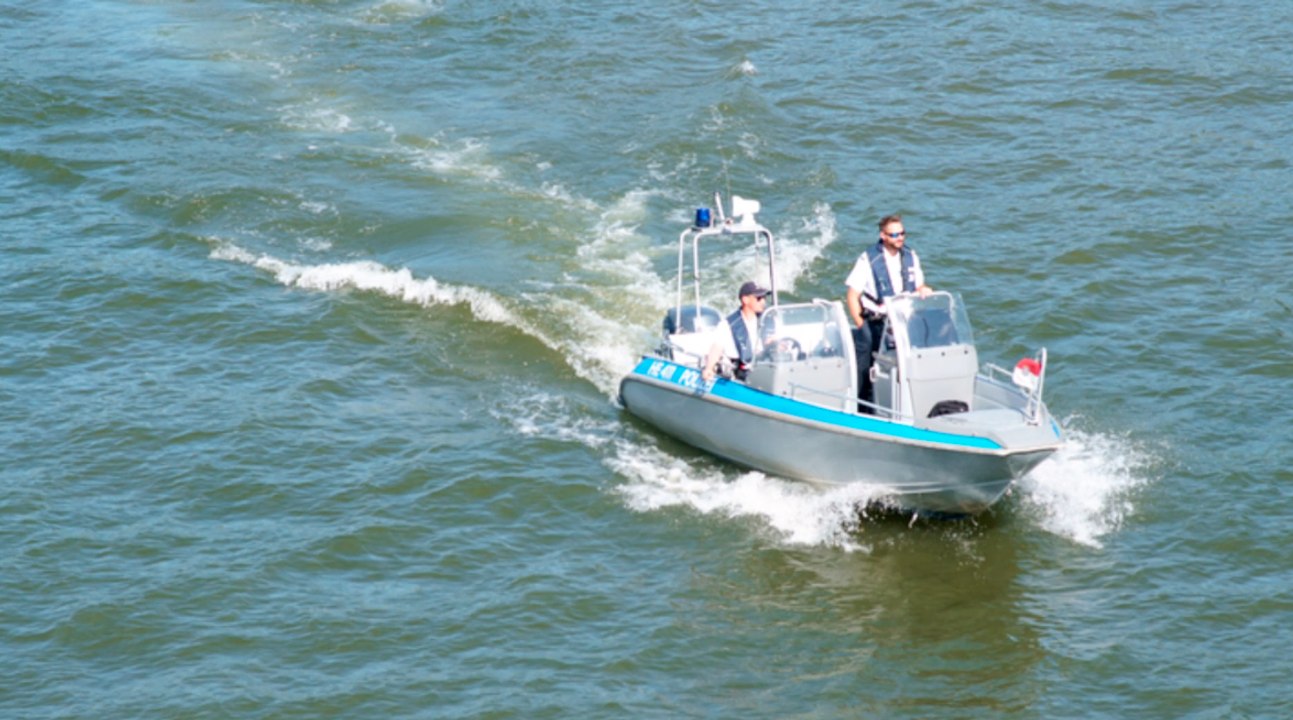 Jugendlicher wird tot aus Elbe gezogen