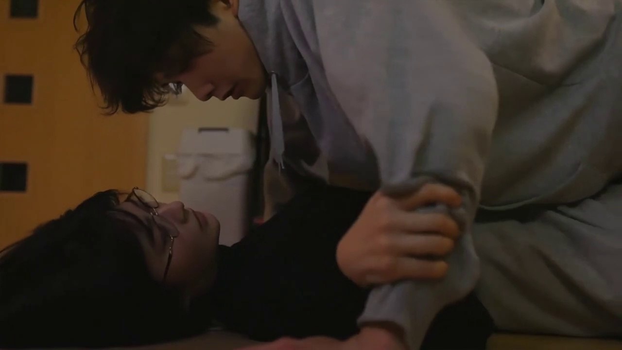 私が獣になった夜 “The Night I Became An Animal” |  "We can't do this"