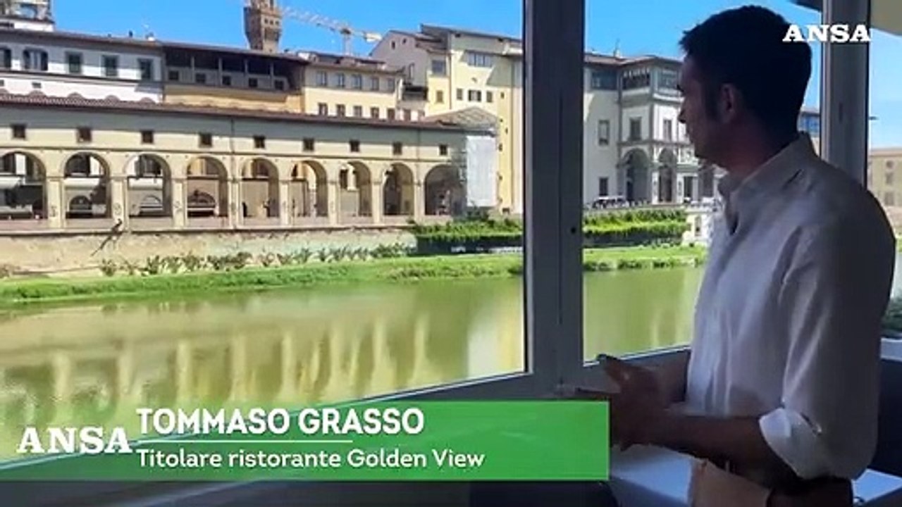 Corridoio vasariano imbrattato, il rammarico di due fiorentini