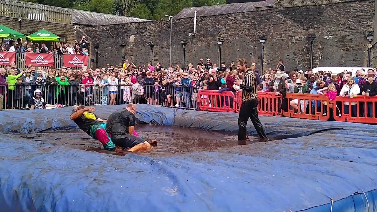 Gravy wrestling