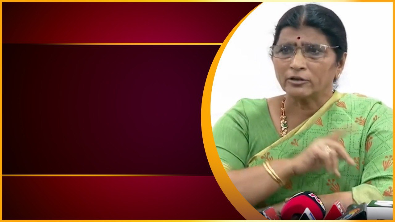 Nandamuri కుటుంబం పై మండిపడ్డ Lakshmi Parvathi పురందేశ్వరికి సూటి ప్రశ్న | Telugu OneIndia