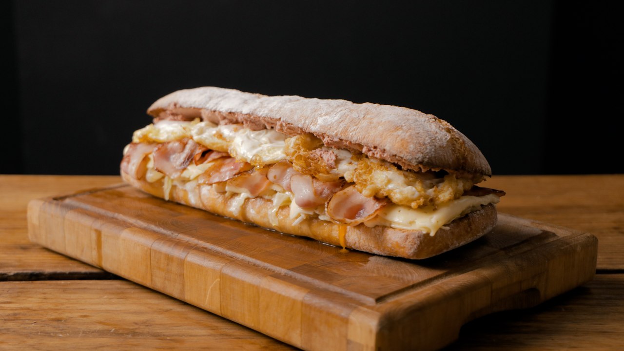 Nuestra versión del famoso bocadillo Esmorzaret