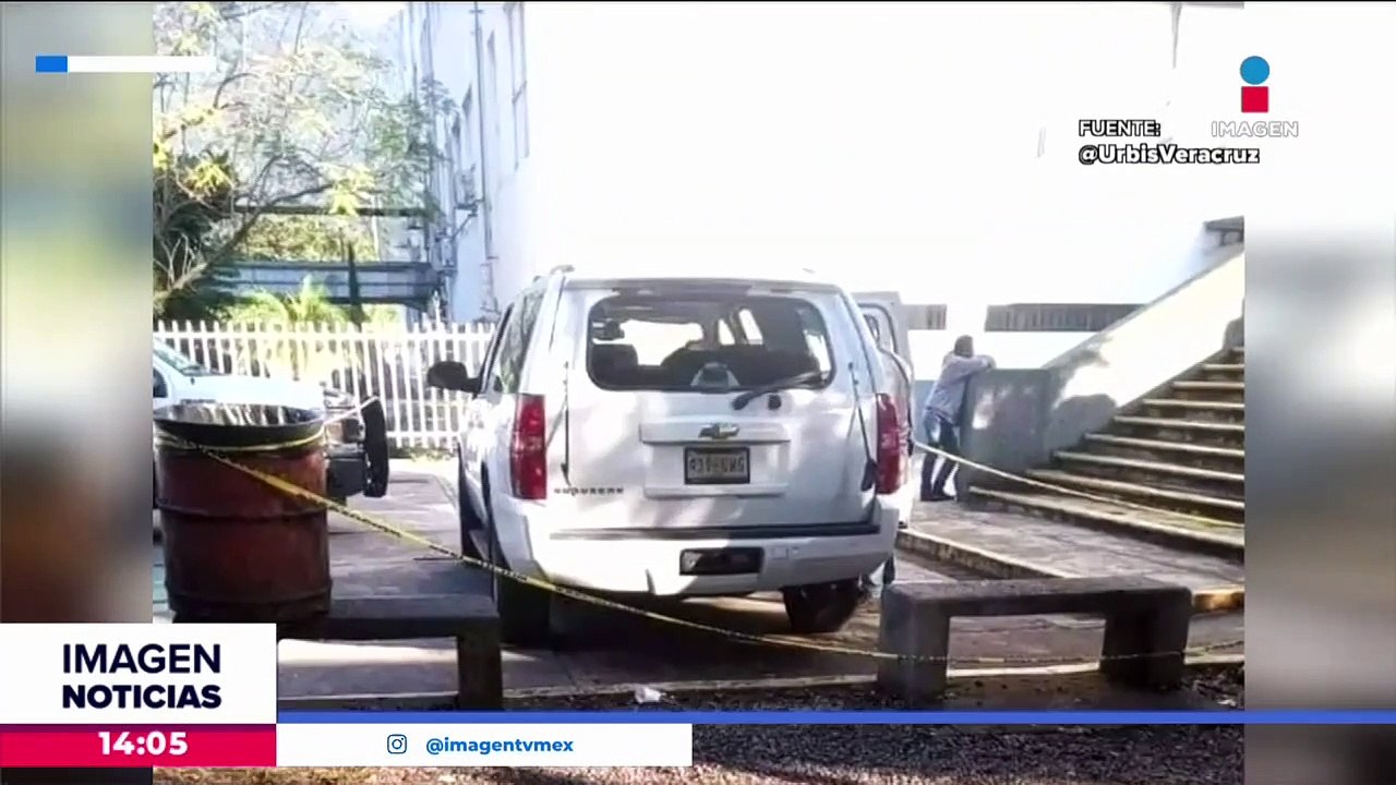 Atacan a balazos camioneta de Fuerza Regida