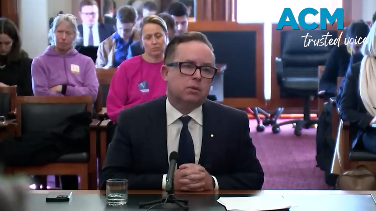 Alan Joyce resigns from Qantas