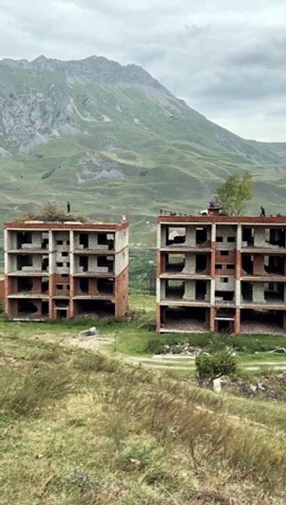 Cascade avec une Lada