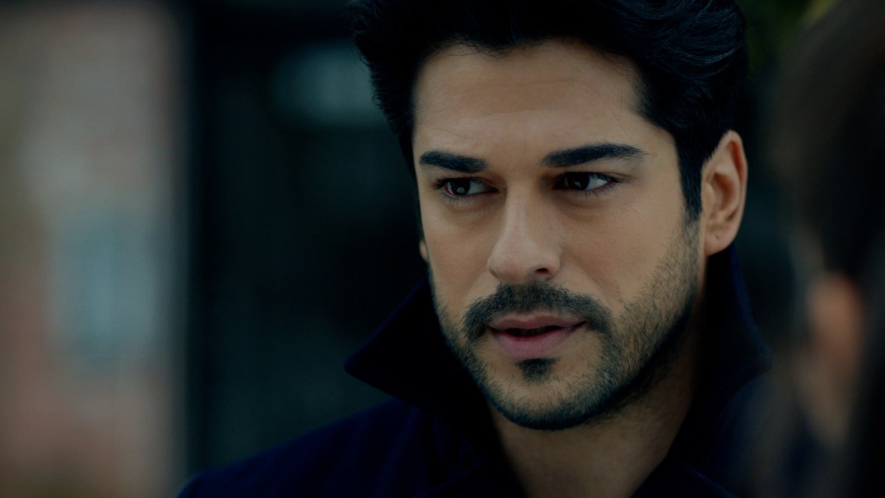 حب أعمى | الحلقة 228 | Kara Sevda