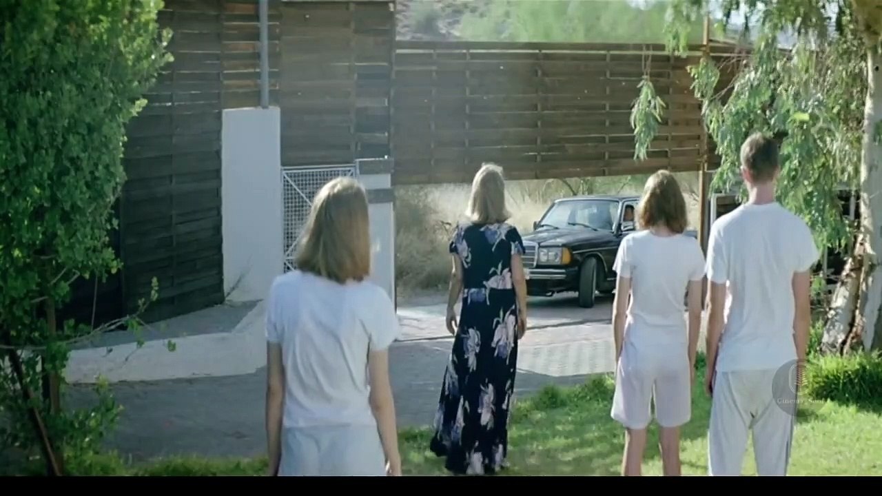 Dogtooth Explain In Hindi _ Dogtooh Movie Explained In Hindi _ Cinema Soul