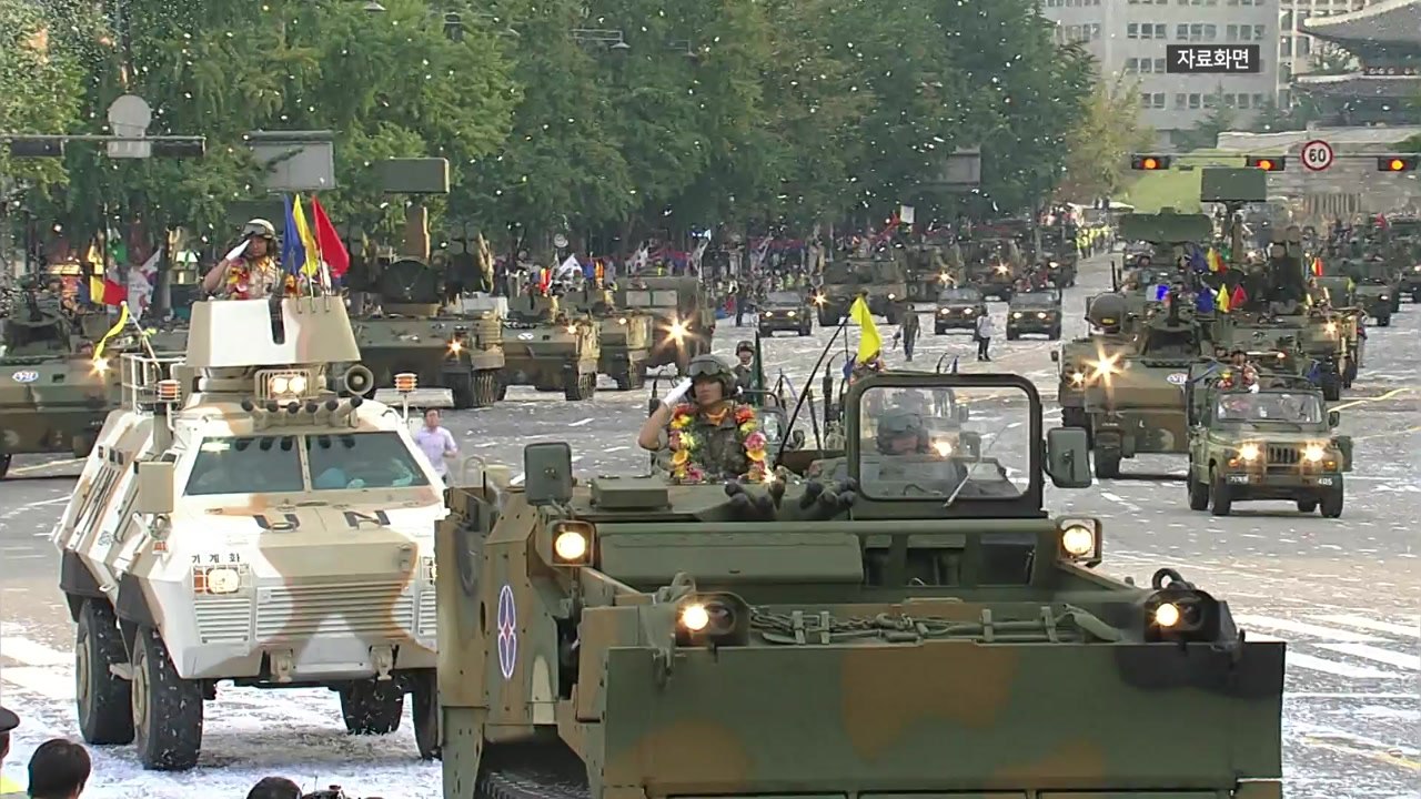 내일 국군의날 서울 도심행진...서울시, 지하철 증편·차량 우회운행 / YTN