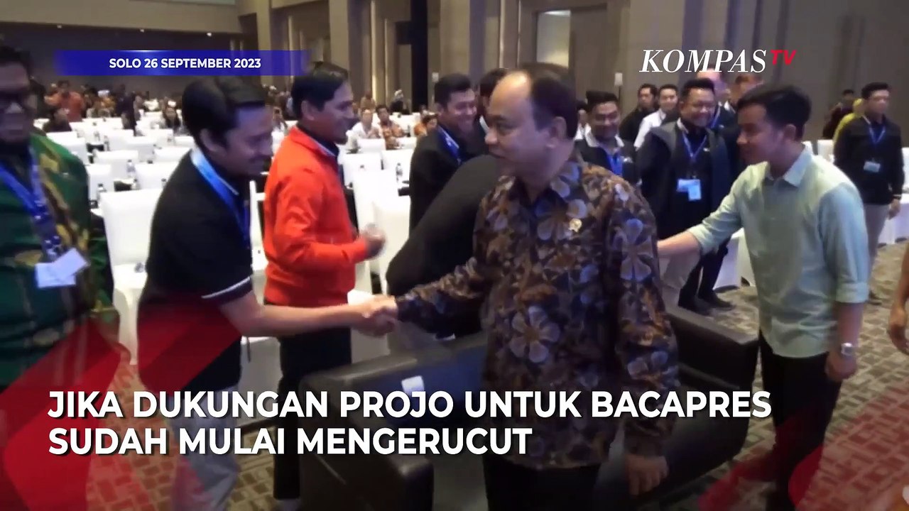 Senyum Gibran saat Ketum Projo Sebut Dukung Presiden Inisial P