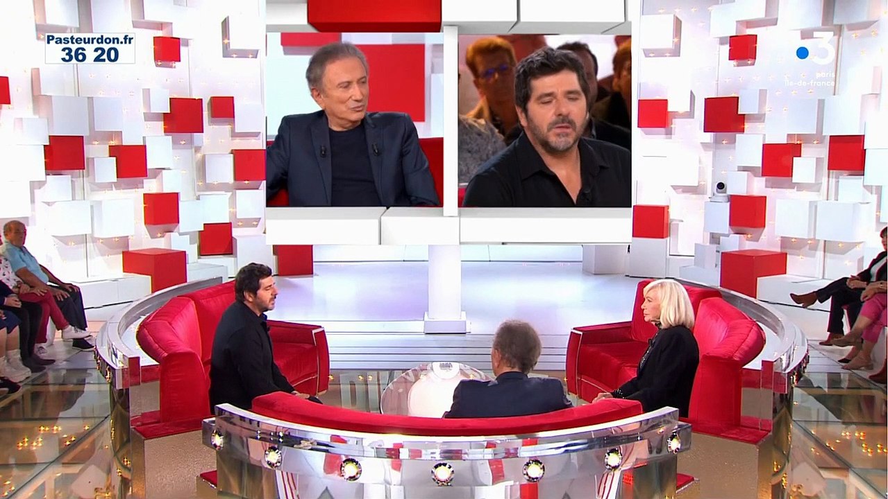 Patrick Fiori ému dans "Vivement dimanche"