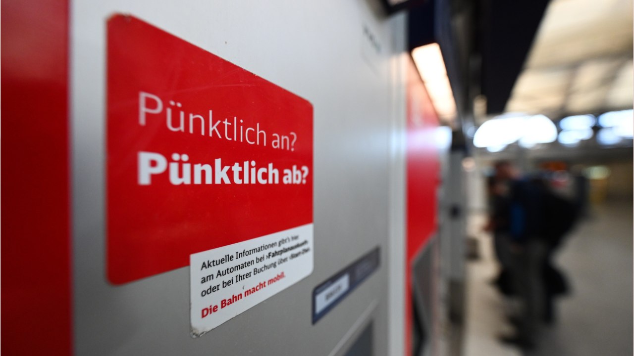 Bahn erhöht Preise im Fernverkehr - Spartickets bleiben unverändert