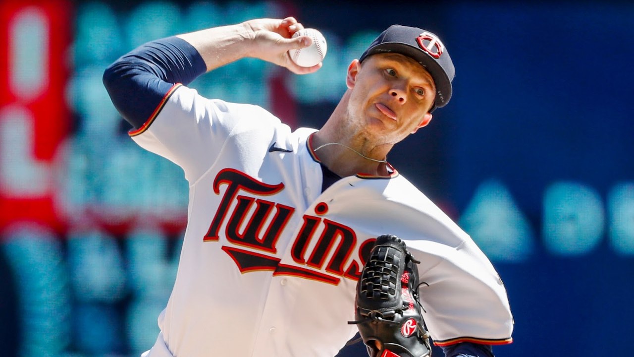 Twins vs. Astros: Comparing Pitching Advantage & Odds Analysis