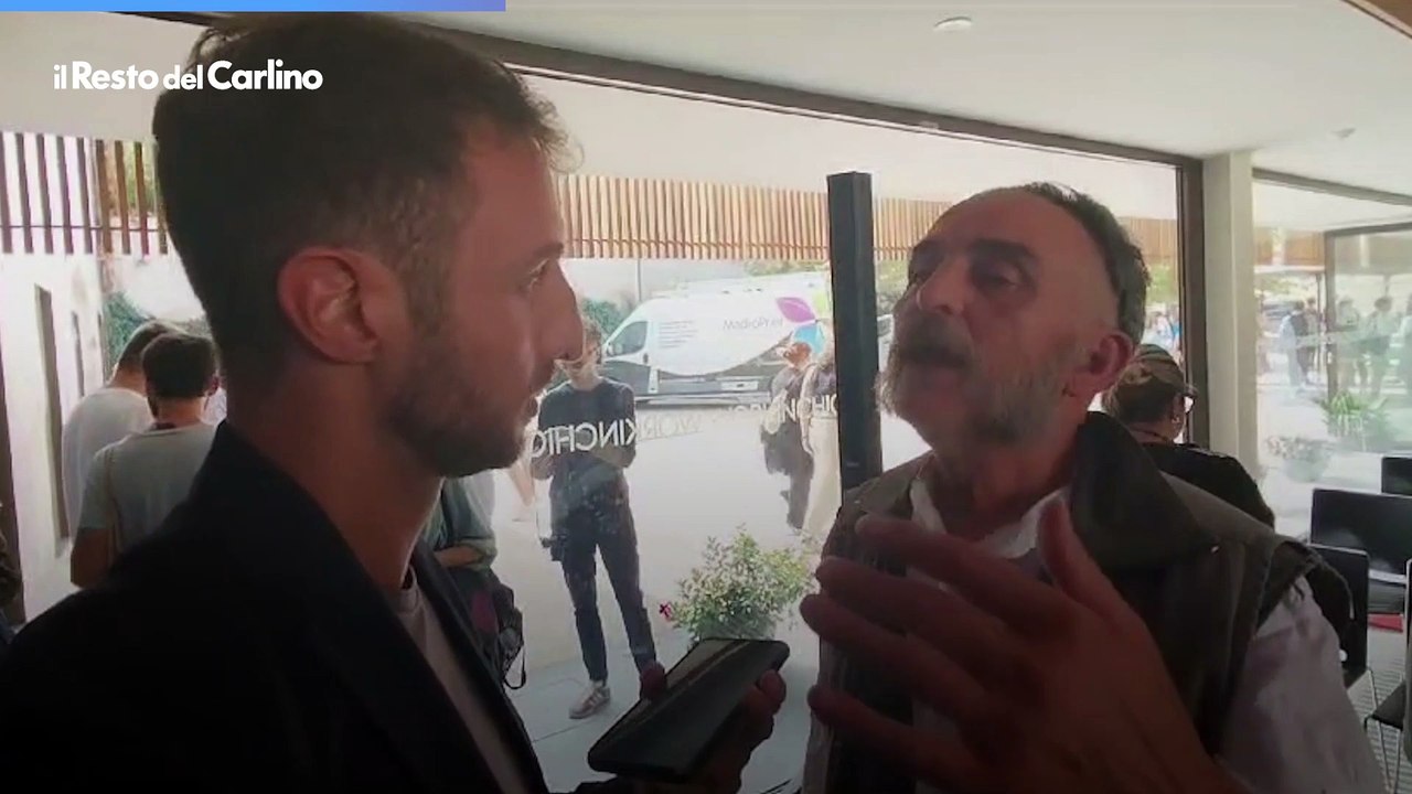 Giovanni Lindo Ferretti (Cccp): "I muri servono"