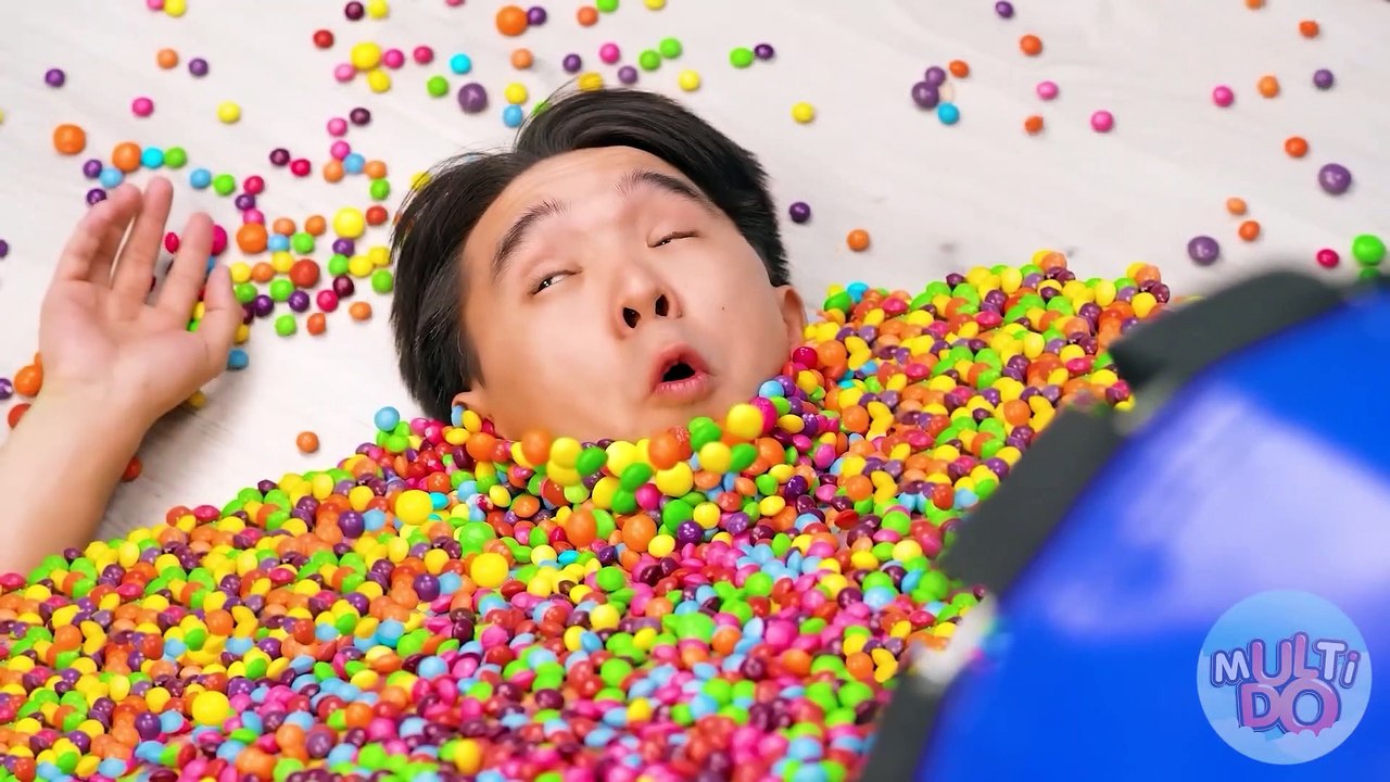 How To Sneak Food Into The Gym