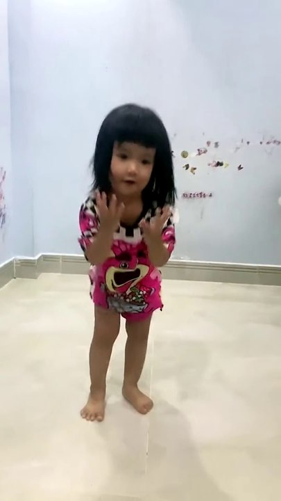 Tiny Dancers Unleashed #shorts ⭐️ Linh Nhi Friends #kidsvideo