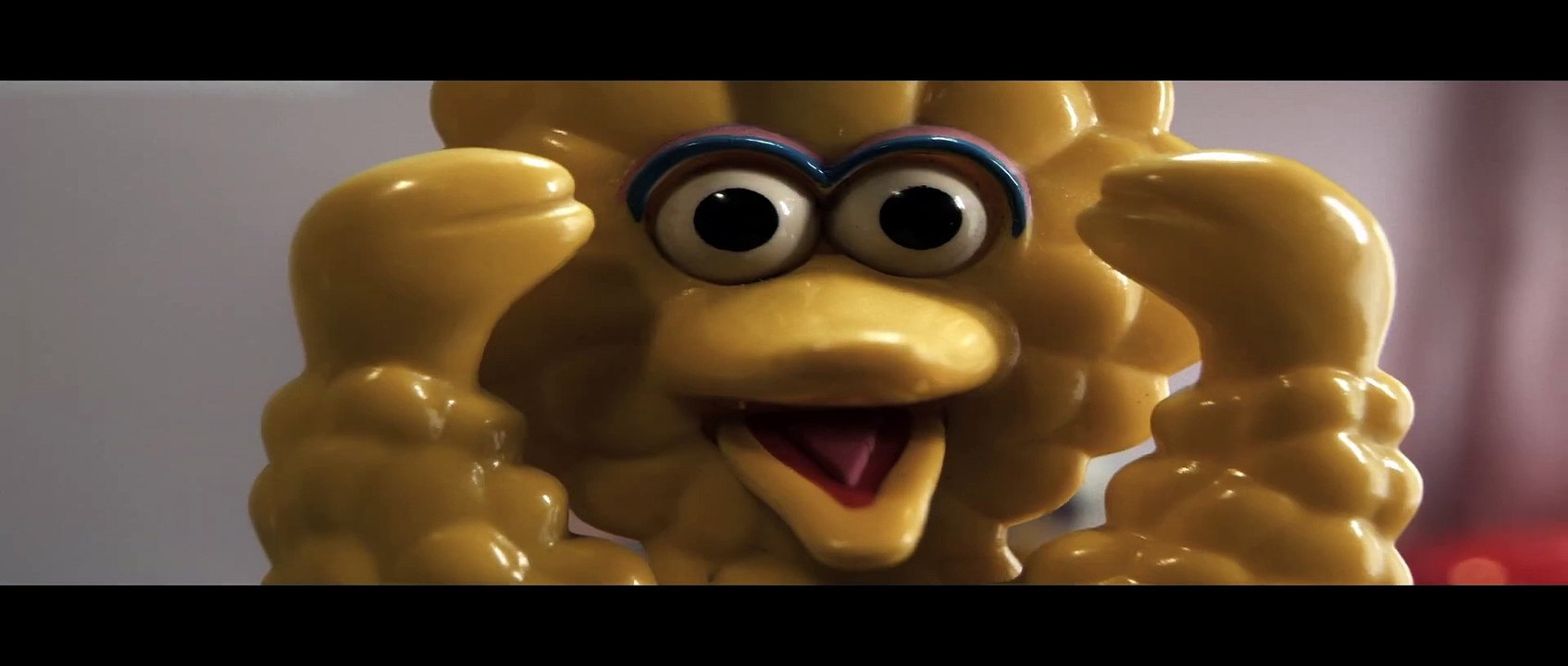 La mesita del comedor - Tráiler