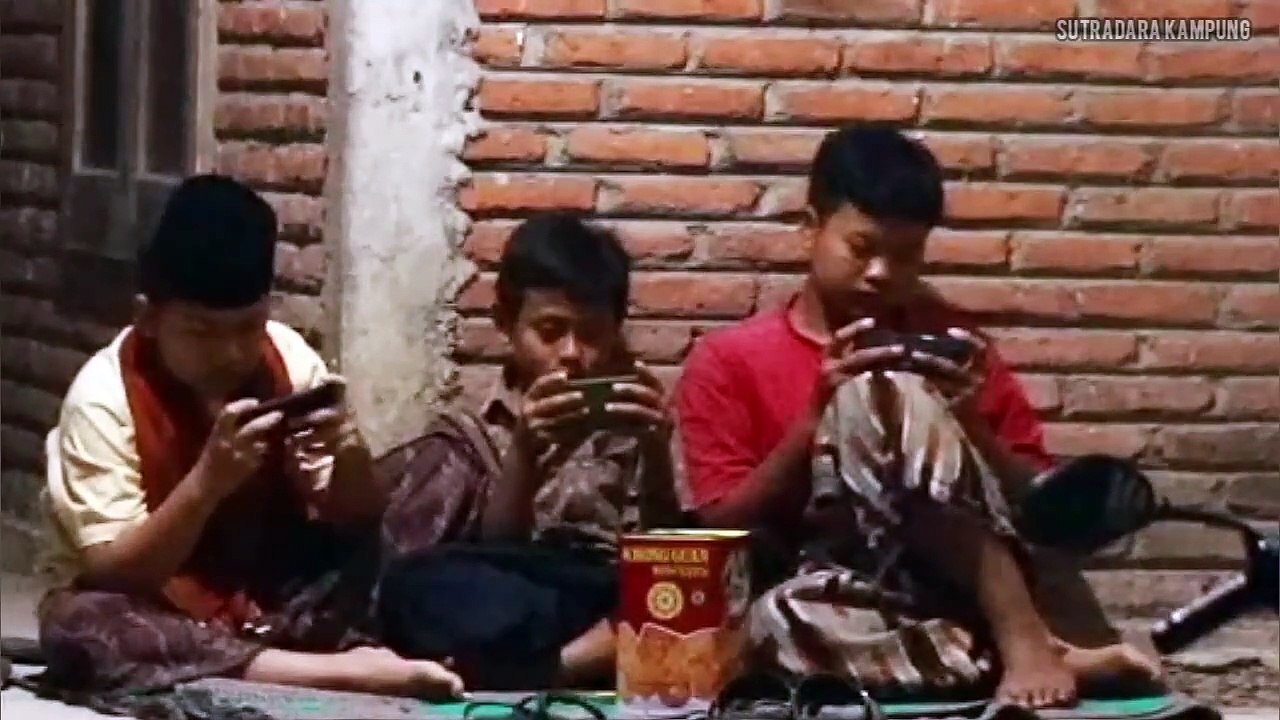 Prank Pocong Terbaru! Bangkit dari Kubur - Lucu Kocak Ngakak