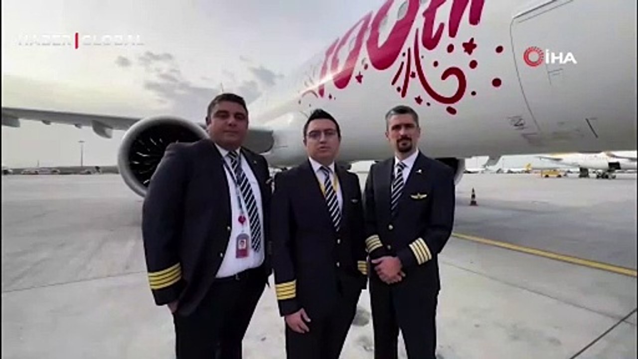 Pegasus'un 100'üncü yıl özel uçuşunda havada '100' çizildi