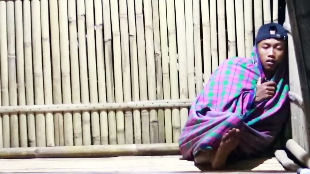 Prank Pocong Terlucu ! Apes ketemu Kuntilanak Beneran  - dijamin Ngakak