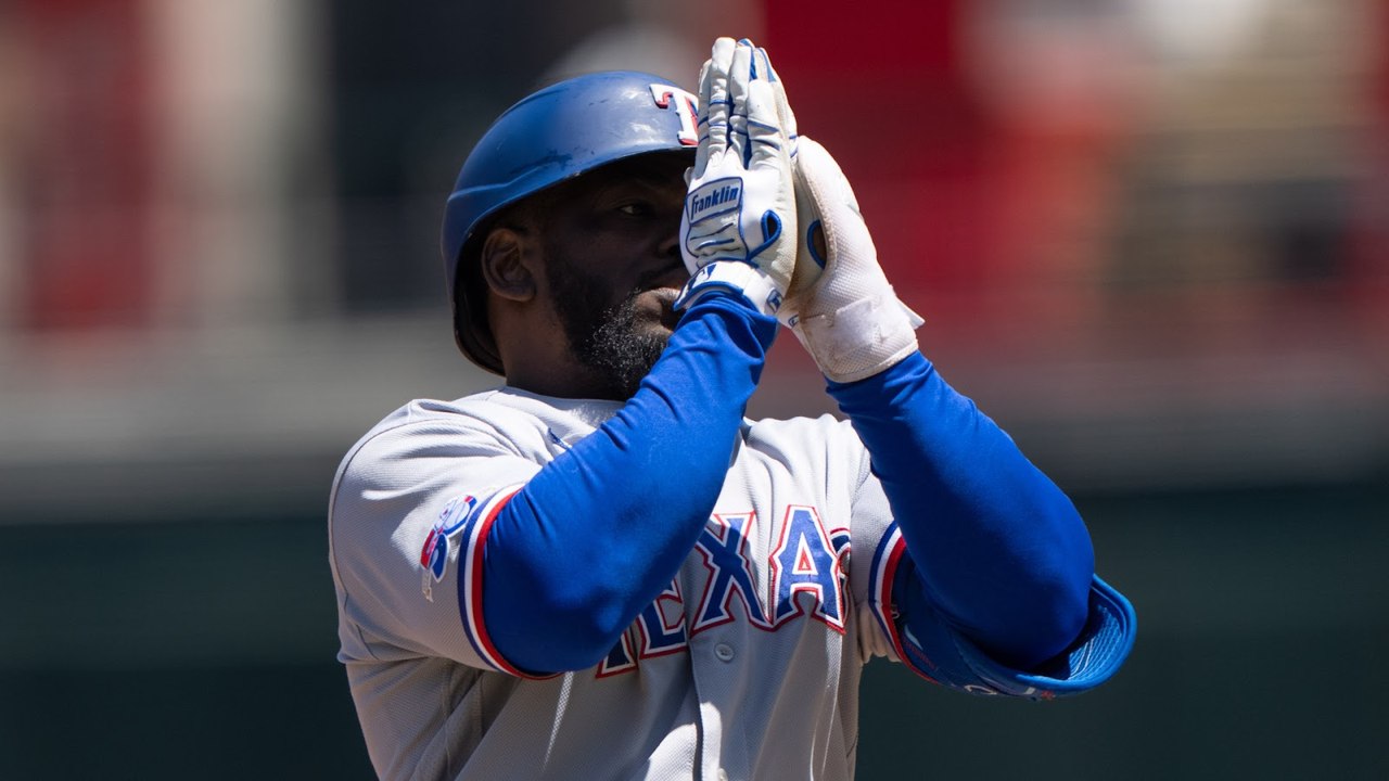 Game 3 World Series Preview: Rangers Slight Favorites in Arizona