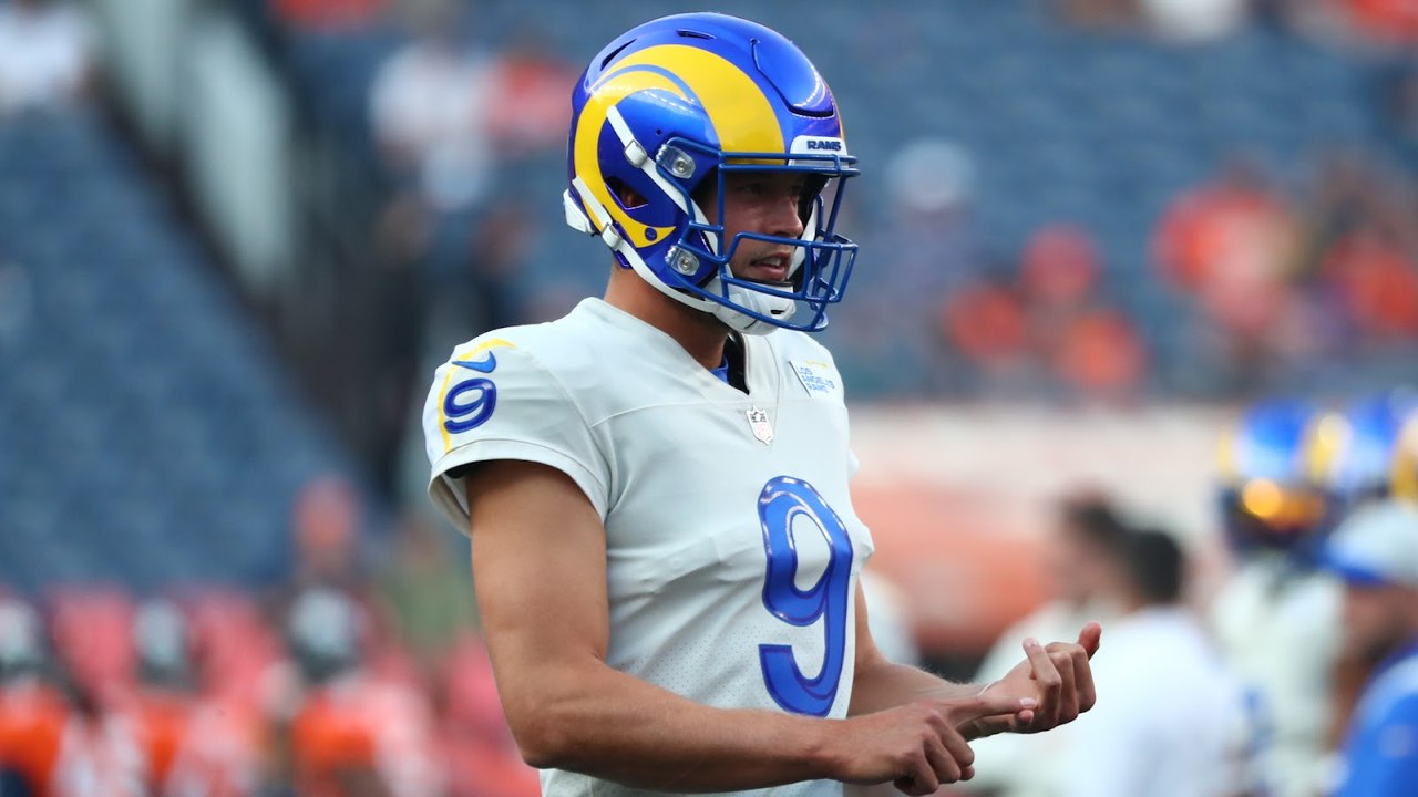 Stafford's Thumb Injury Stirs Doubts for Packers vs. Rams