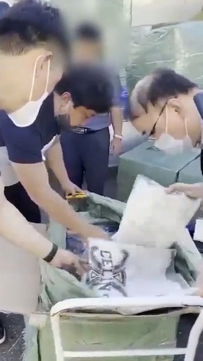 '커튼치기' 등 온갖 수법 동원… 中서 1조5000억원 짝퉁 밀수