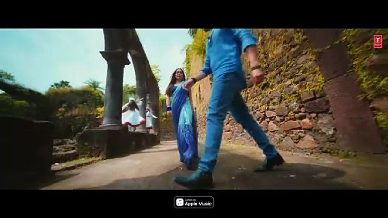 BAARISH KE AANE SE , SHREYA GHOSHAL , TONY KAKKAR , MANISHA RANIPARTH ,SAMTHAAN ADIL SHAIKH , BHUSHAN K