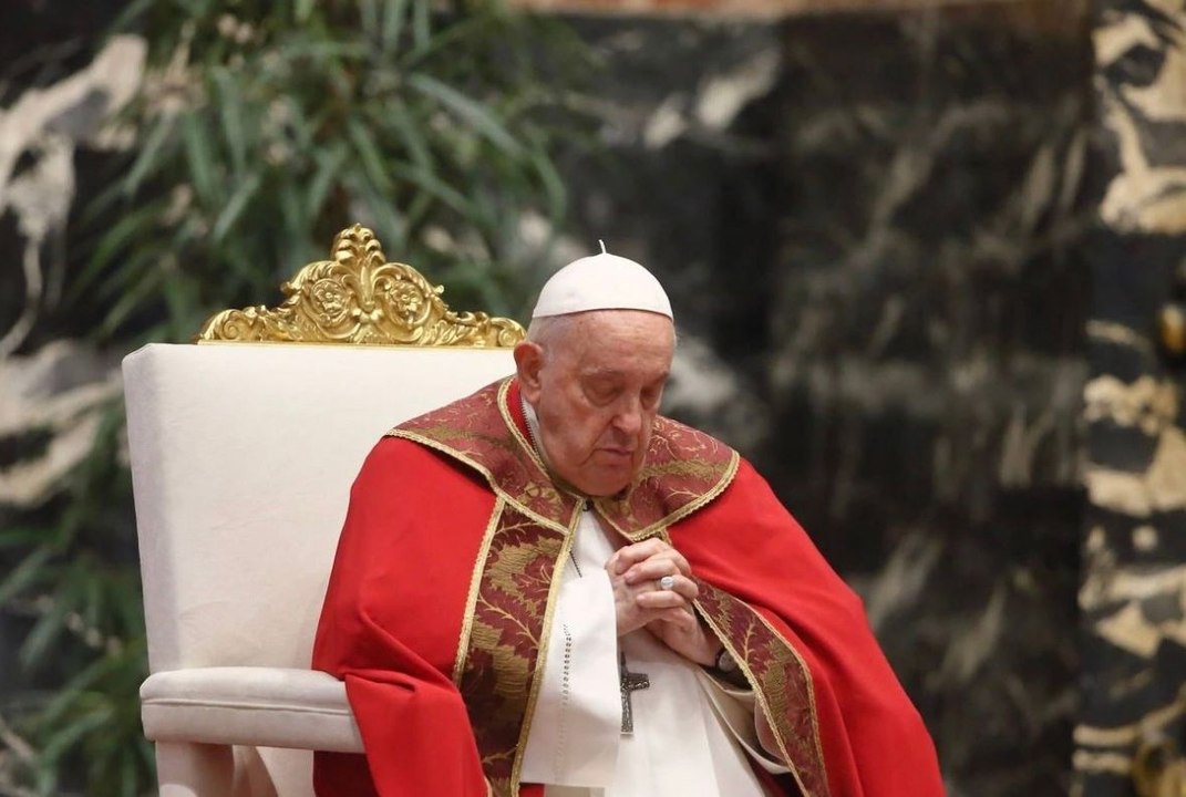 Les personnes transgenres peuvent être baptisées, sous conditions, dit le Vatican