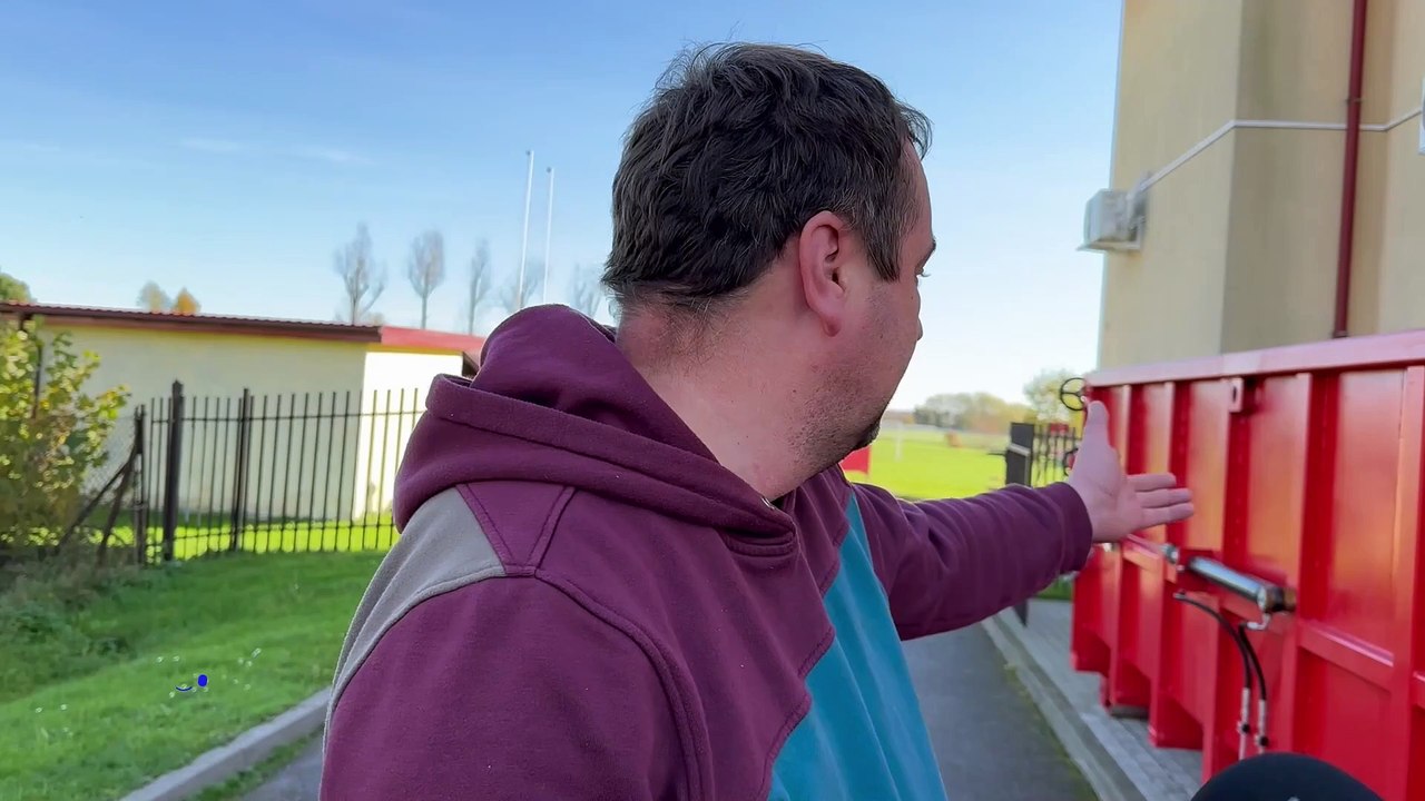 Stanisławice - strażacy otrzymali specjalny kontener do gaszenia elektryków