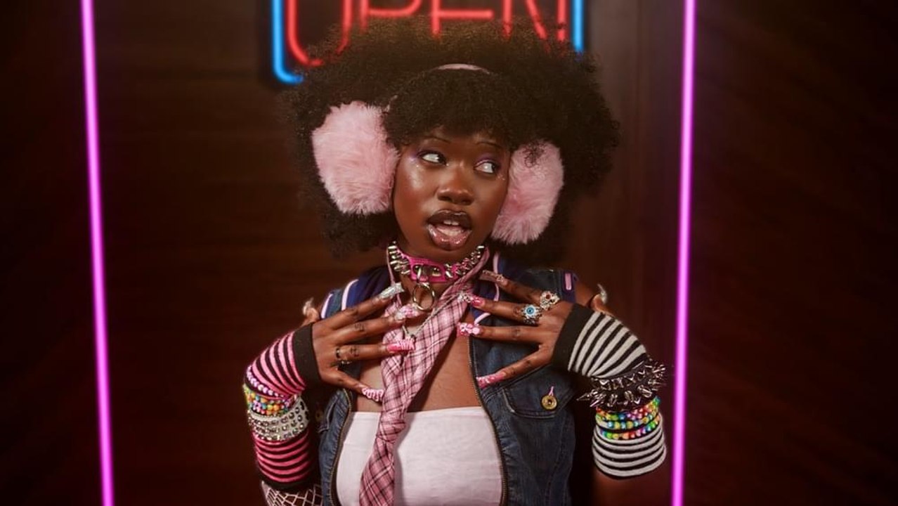 Aliyah’s Interlude “IT GIRL” (Live Performance) | Genius Open Mic