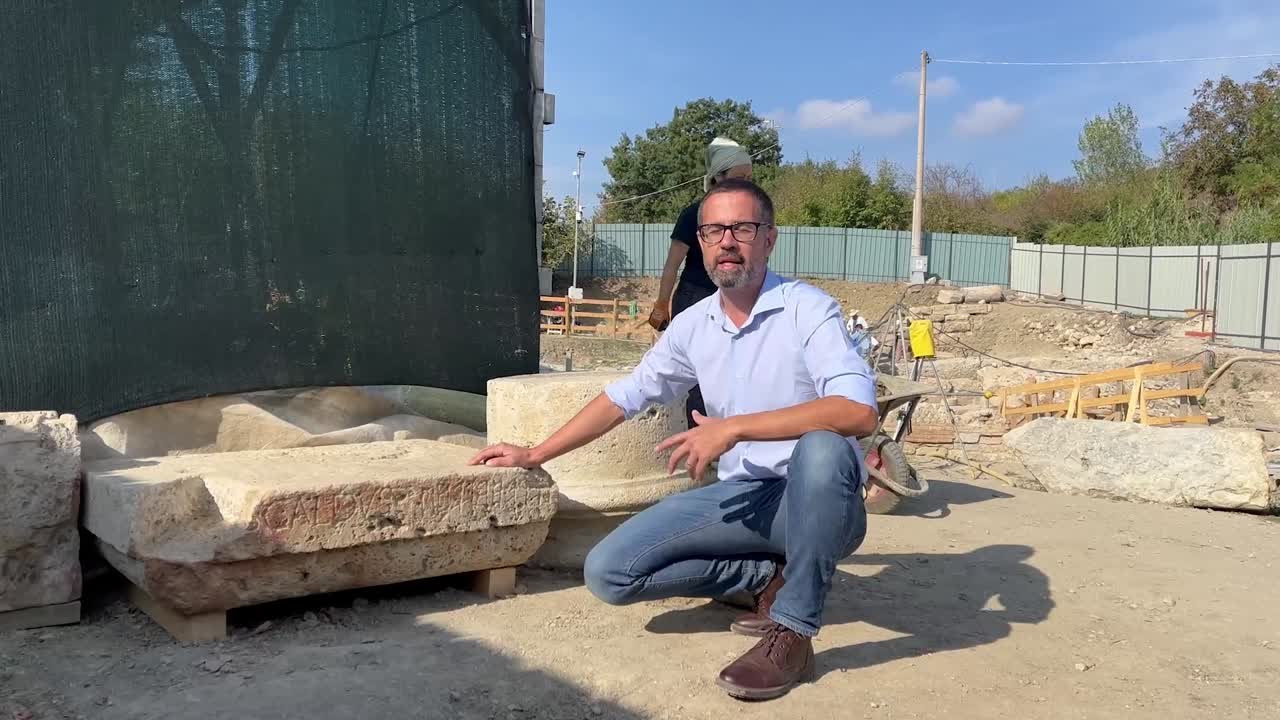 Nel santuario di San Casciano scoperto anche un donario con iscrizione bilingue