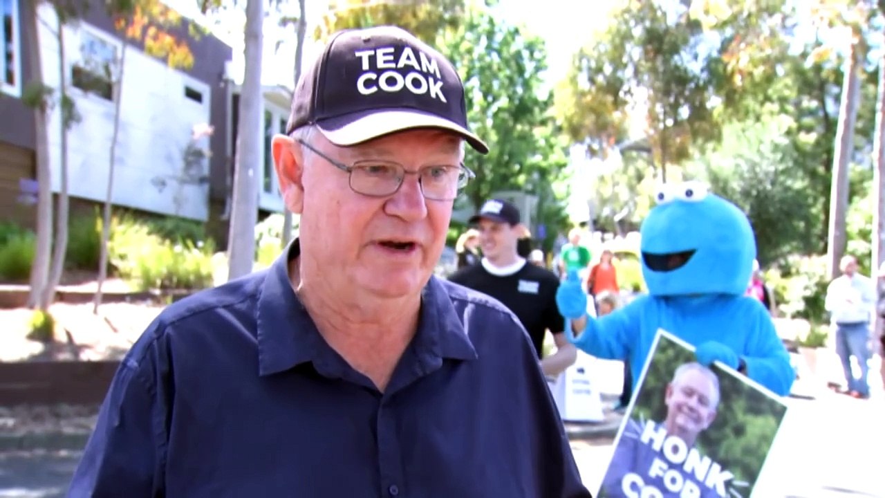 Melbourne residents cast votes in by-election for Daniel Andrews replacement