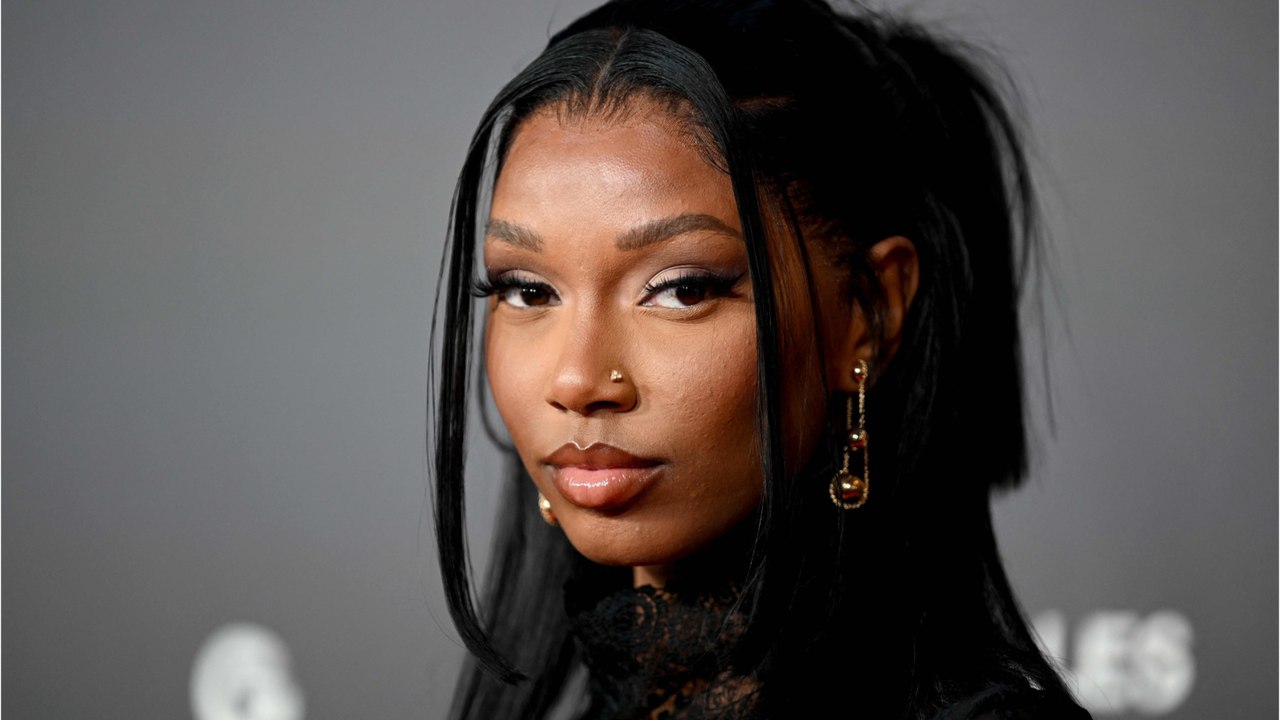 Voici - Star Academy : qui est Ronisia, la chanteuse invitée au prochain prime que certains élèves ne connaissent pas ?