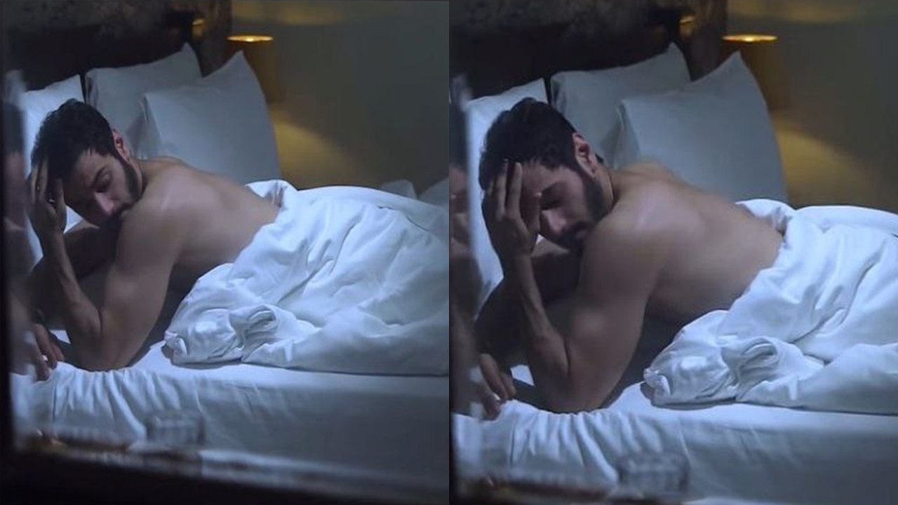 Pakistani Actor Wahaj Ali ने बिना कपड़ों के करवाया Bold Photoshoo तो मचा बवाल,Video देख भड़के लोग!