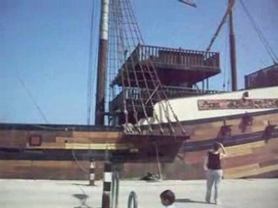 barco pirata en denia