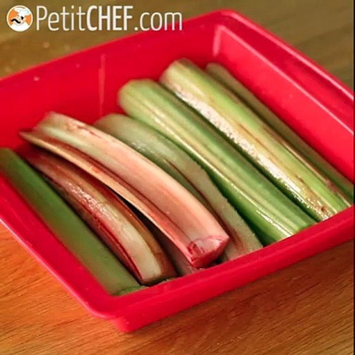 Bolo de ruibarbo fácil