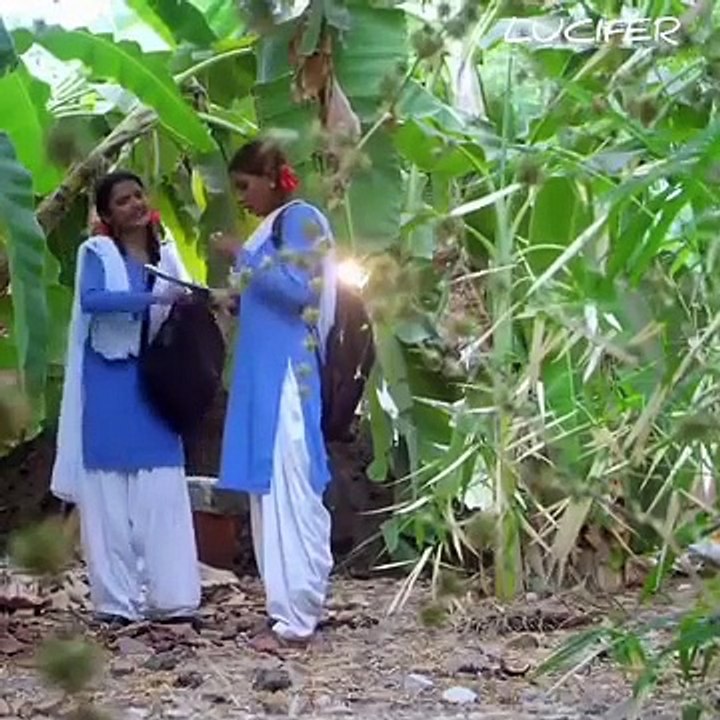 Romentic girl Romance with unknown boy.