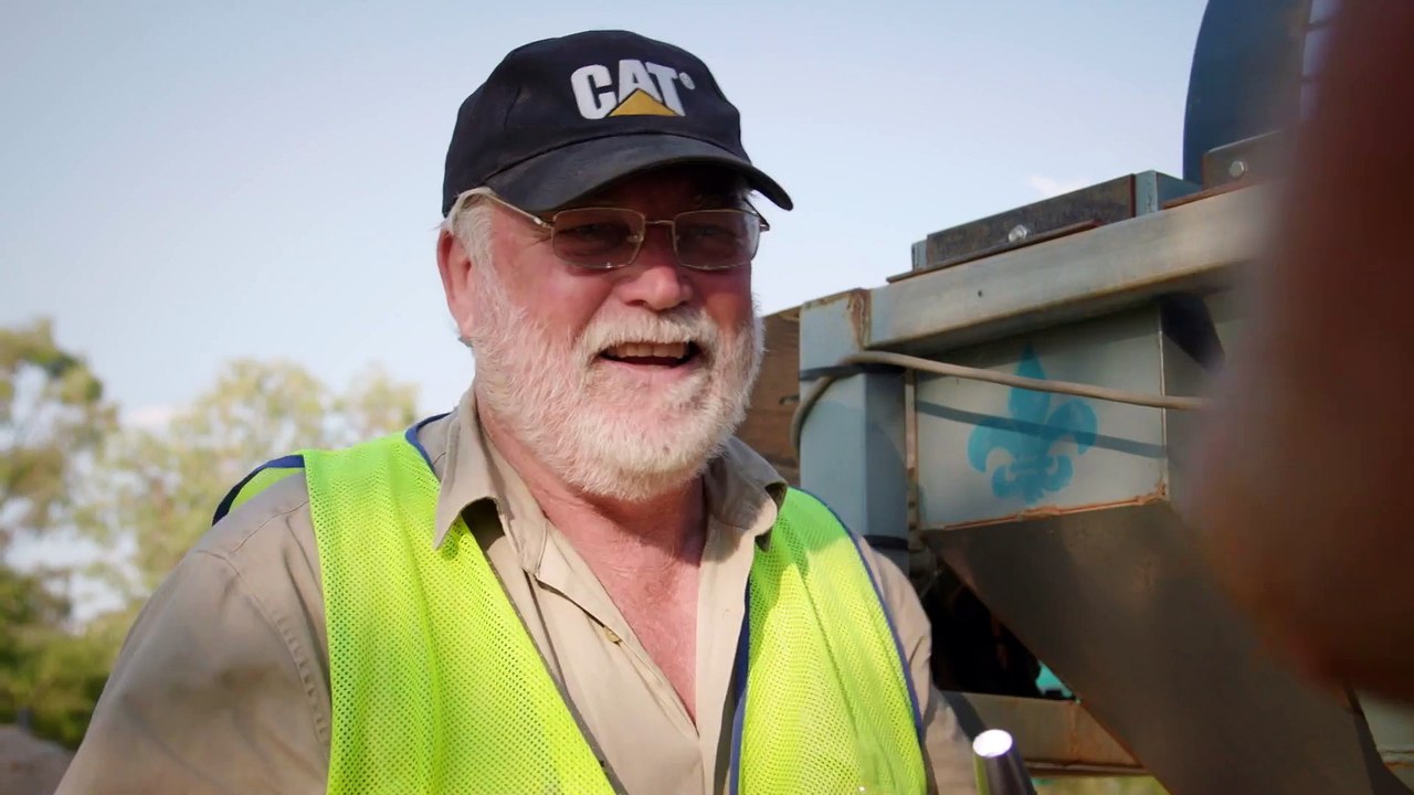 Gem Hunters Down Under S02 E04 Gem Fest