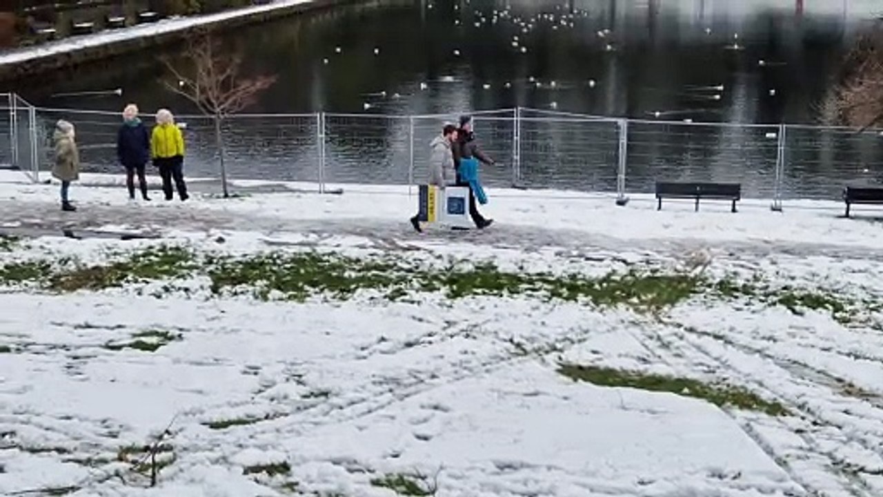 Sledging in Crookes Valley Park